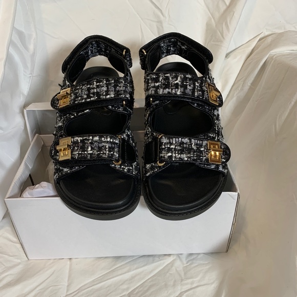 SOLD - Picture 3 of 6